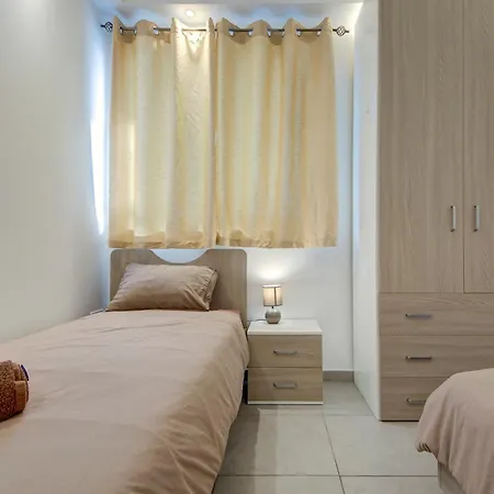 Comfortable And Well Located 3 Bedroom In Msida * Msieraħ