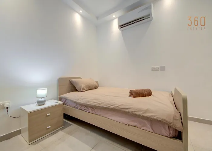 Comfortable And Well Located 3 Bedroom In Msida Msieraħ