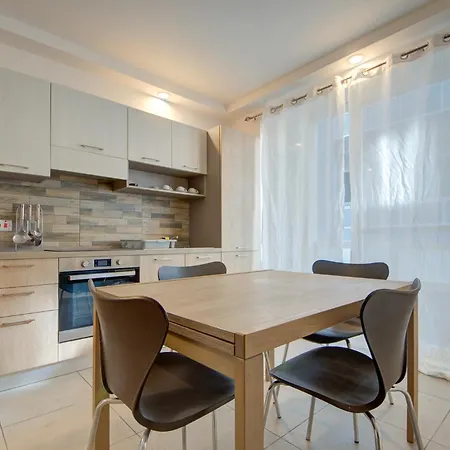 Comfortable And Well Located 3 Bedroom In Msida Апартаменты Msierah