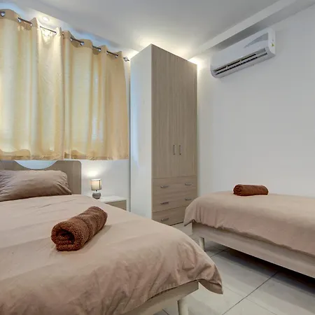Comfortable And Well Located 3 Bedroom In Msida Апартаменты