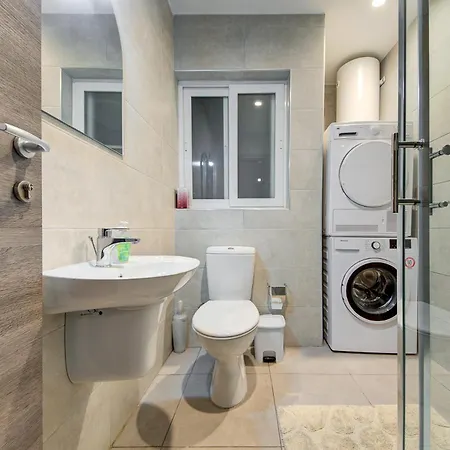 Апартаменты Comfortable And Well Located 3 Bedroom In Msida Msierah