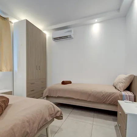 Comfortable And Well Located 3 Bedroom In Msida 公寓 *