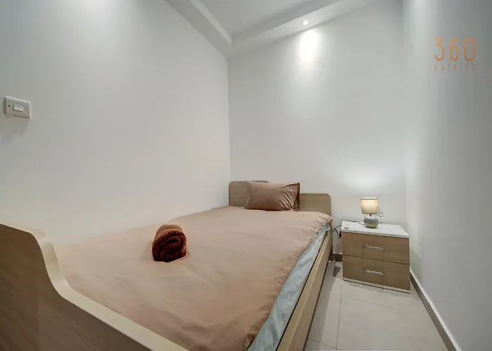 Lejlighed Comfortable And Well Located 3 Bedroom In Msida Msierah