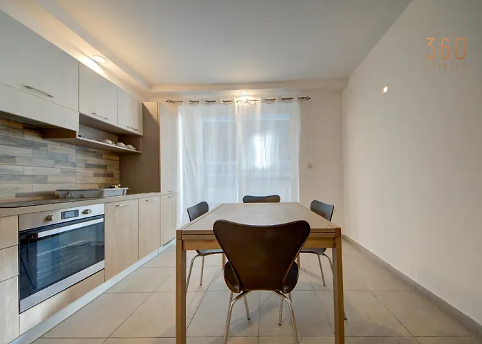 Comfortable And Well Located 3 Bedroom In Msida Lejlighed