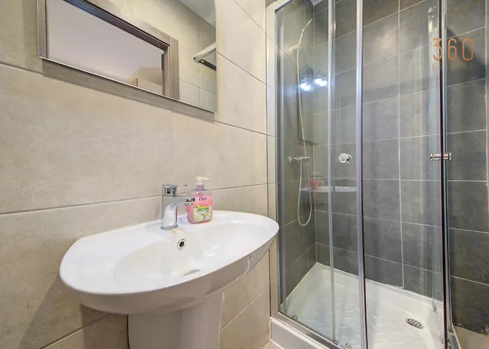 Comfortable And Well Located 3 Bedroom In Msida *