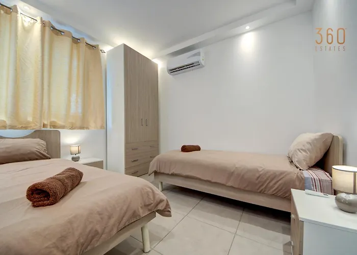 Comfortable And Well Located 3 Bedroom In Msida Appartement *