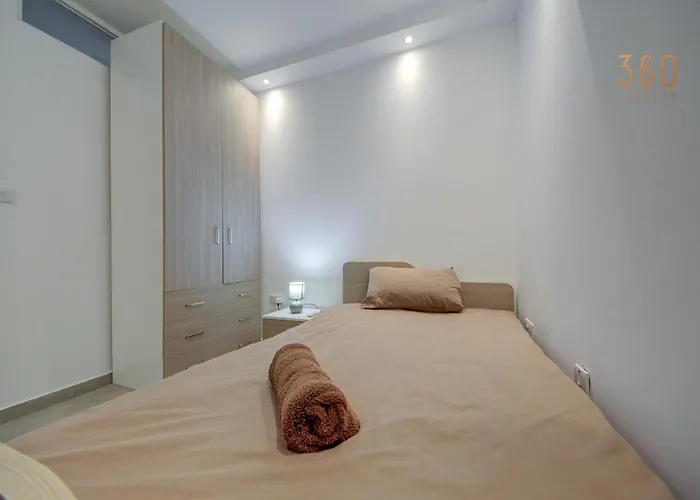 Lejlighed Comfortable And Well Located 3 Bedroom In Msida *